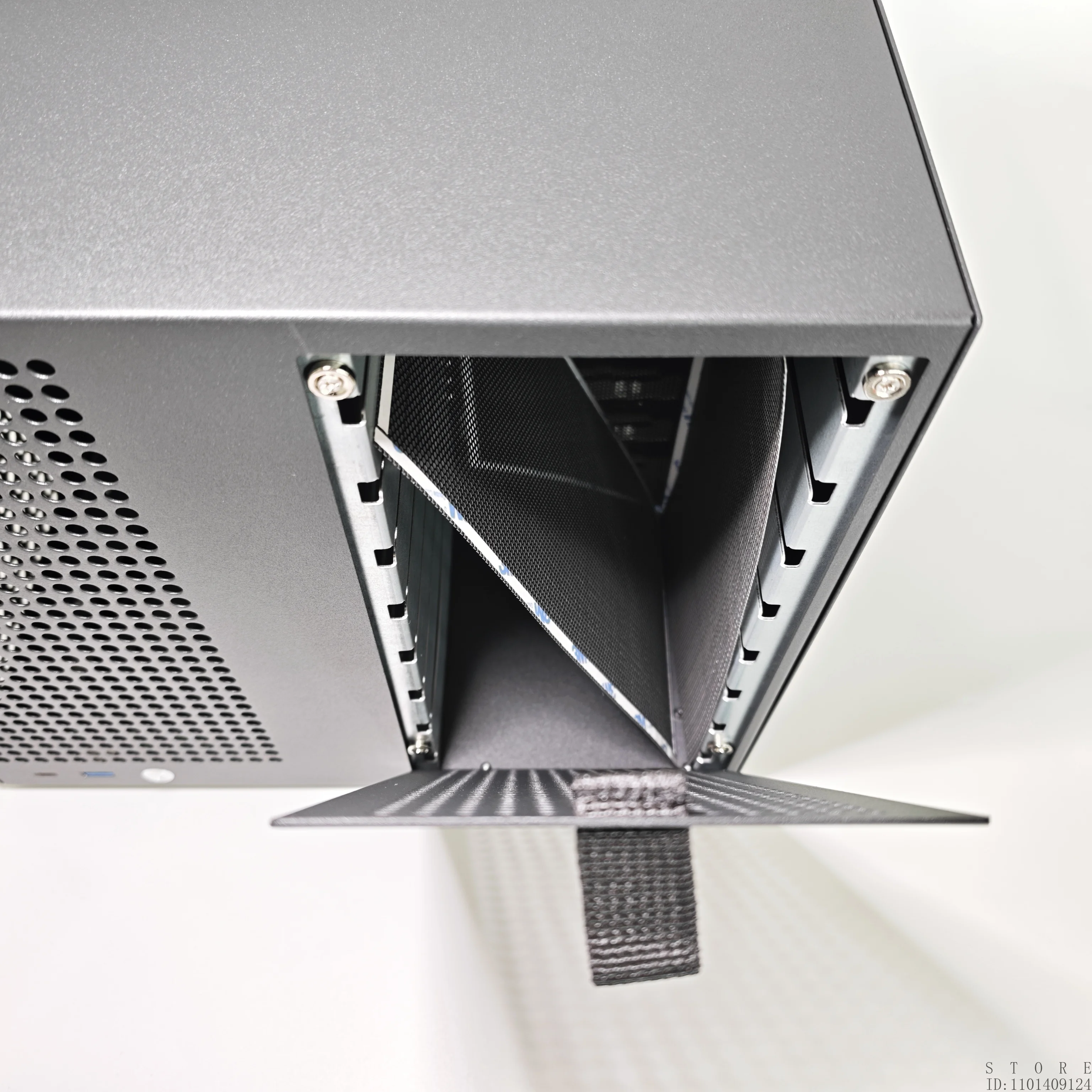 Thumbnail 4 - #8 Gaming PC Case Towers Comparison Guide