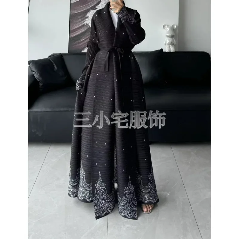 Abaya Ethnic Style Print Pleated Long Cape Coat Miyake Women's Spring/Summer 2024 Large Lapel Lace-up Cardigan