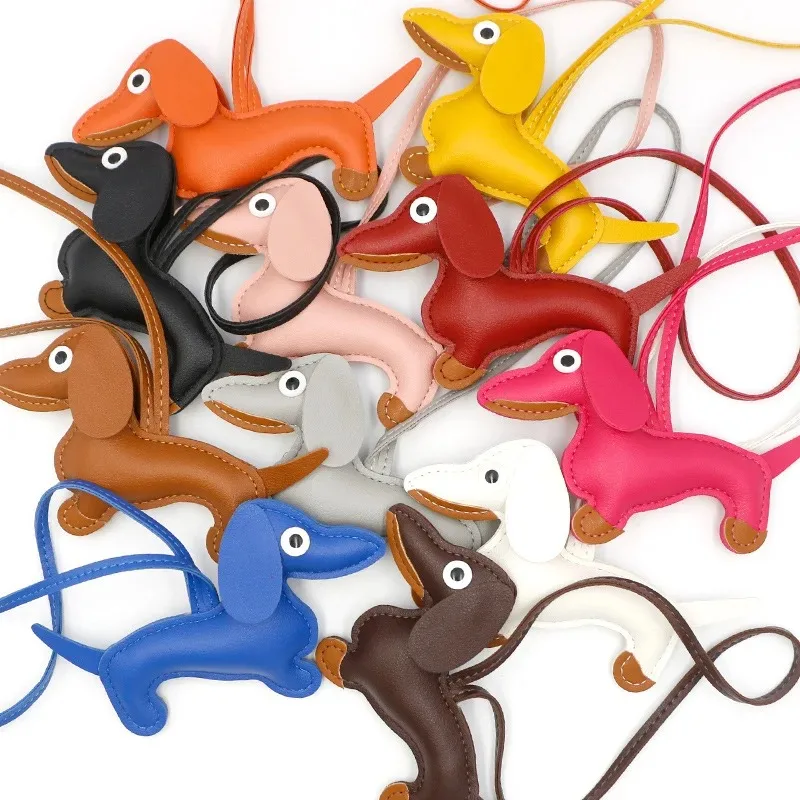 Multiple Colors Classic Leather Puppy Dog Keychain Pendant Lovely Dachshund Bag Charm Phone Pendant Trinket Key Ring Accessories