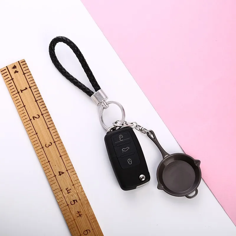 Trendy Punk Black Metal Pan Keychain Creative Car Bag Key Chain Pot Pendant Ring Factory Wholesale