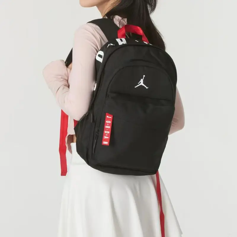 Mochila deportiva Jordan Jordan 15L, de tamaño mediano, para hombre, con el clásico logotipo Jumpman, fabricada en poliéster, versátil, de diseño sencillo, color negro, modelo Jd2433088Ps-002.