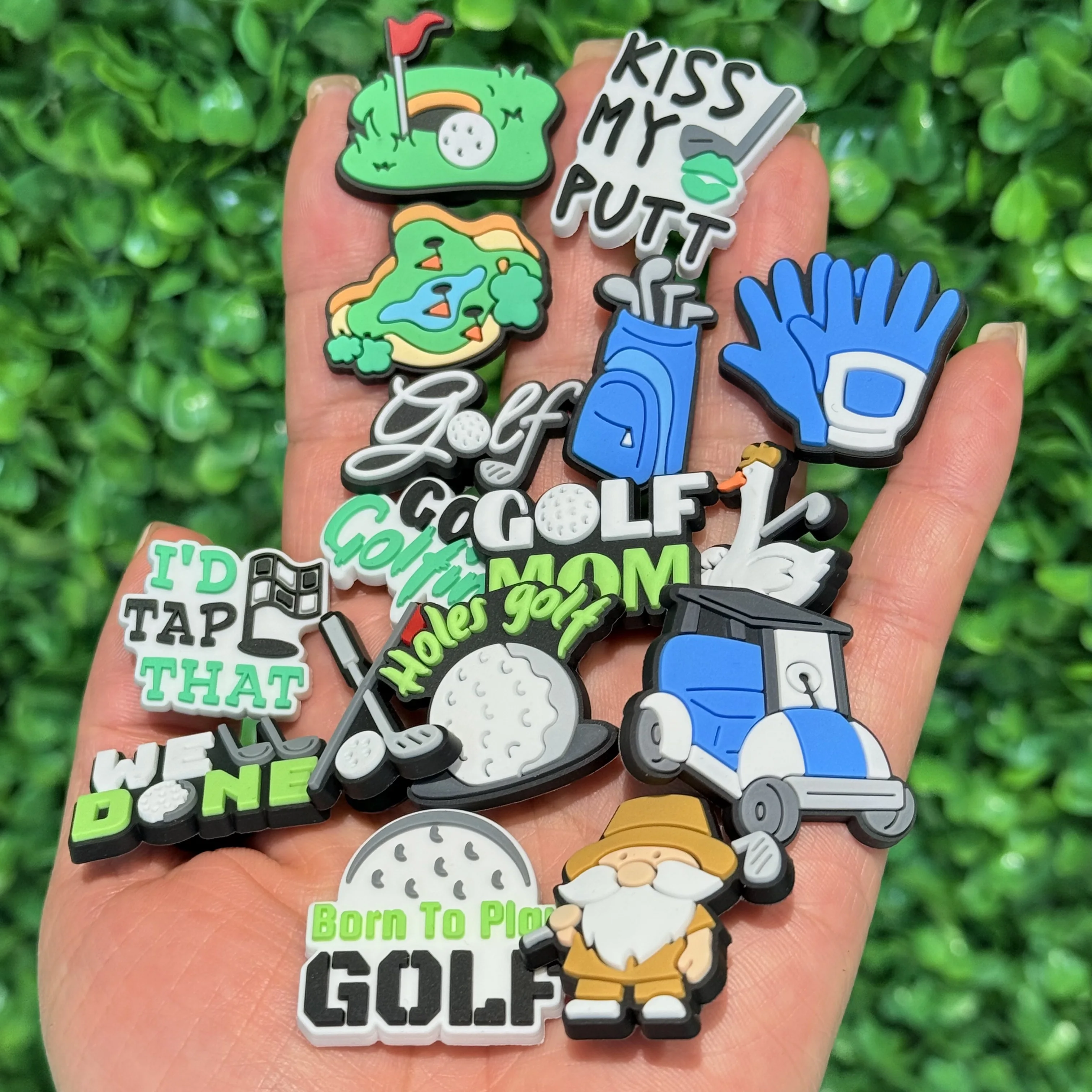 16-100 Stück gut ausgewählte Löcher Golf PVC Schuh Charms Kiss My Putt Kinder Sport Sandale Schnalle Ornament DIY Armband