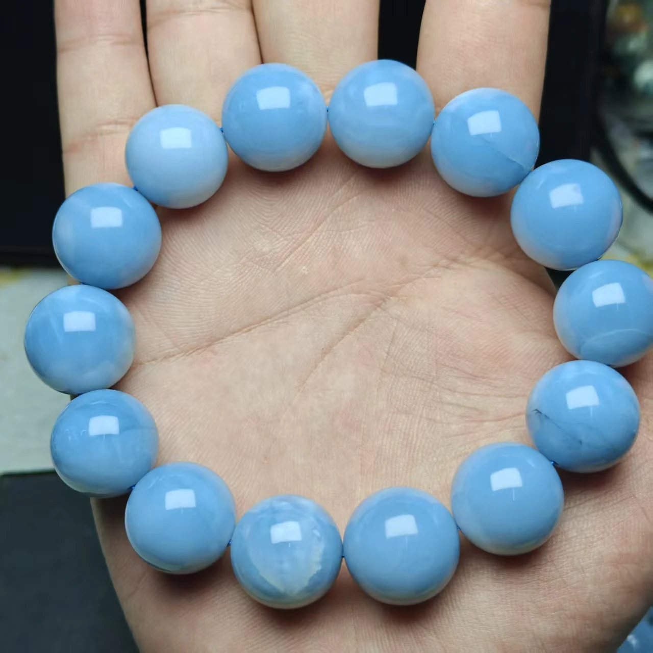 Xingyu Großhandel Natürliche Schöne Glückssteine Top Blauer Opal Glatte Runde Perlen für Schmuckherstellung Design DIY Armband Geschenk – Detail 5