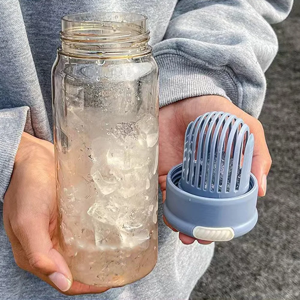 650ml Plastic Water Bottle Clear Body PC Tea Strainer Bottle Built in Tea Strainer Lightweight Design Fruit Tea Cup Office Staff