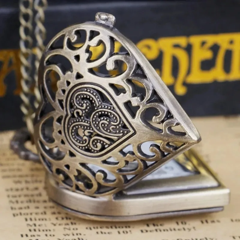 Steampunk Vintage Heart Dial Smooth Digital Hollow Quartz Pocket Watch with Necklace Pendant Exquisite Gift for Men Women