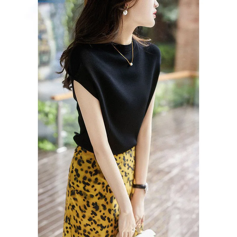 Fashion O-Neck Solid Color Loose Folds Korean Blouse Women Clothing 2023 Summer New Casual Pullovers Short Sleeve Commute Shirt