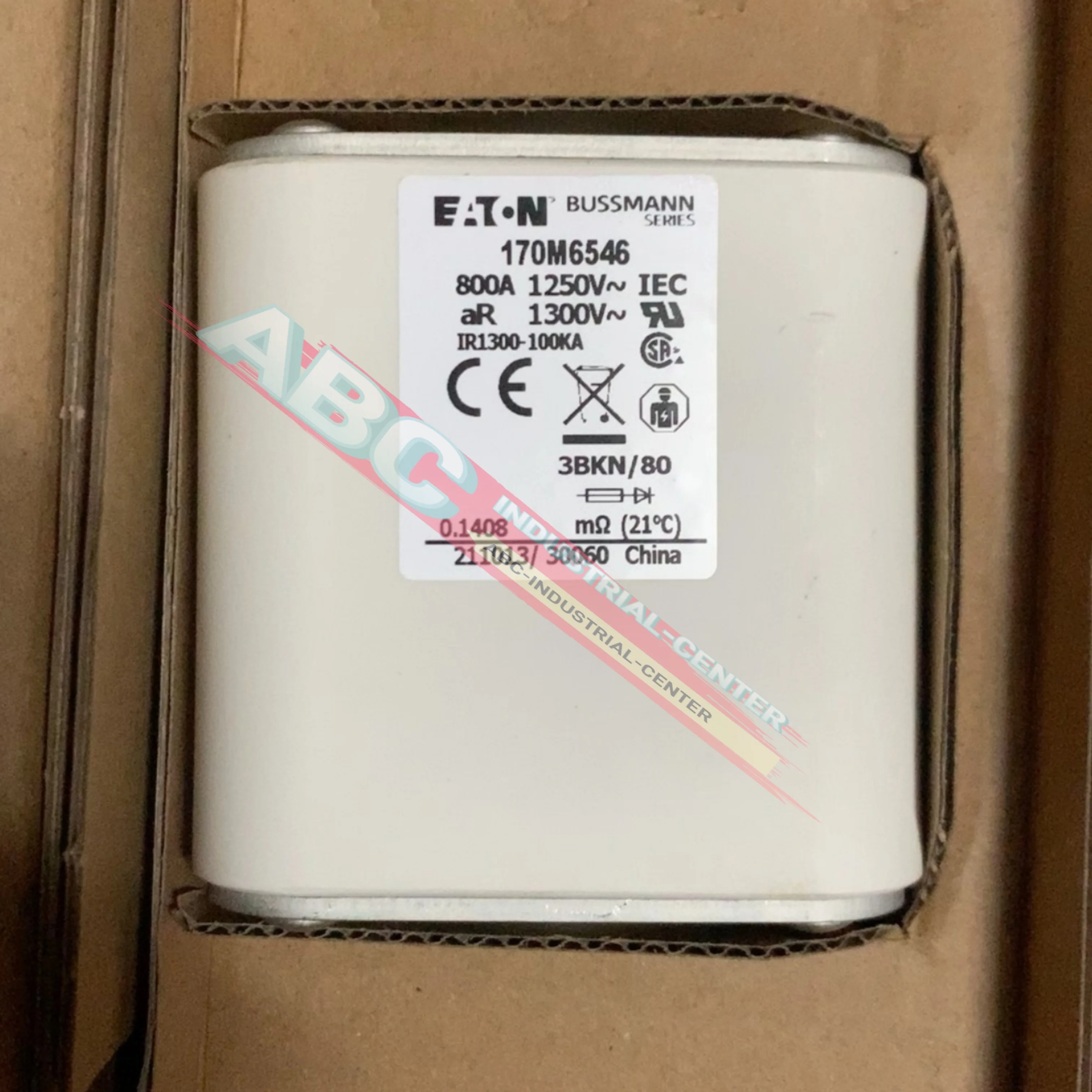 

170M6610 630A Предохранитель 170M6611 700A 170M6612 800A 100% НОВЫЙ