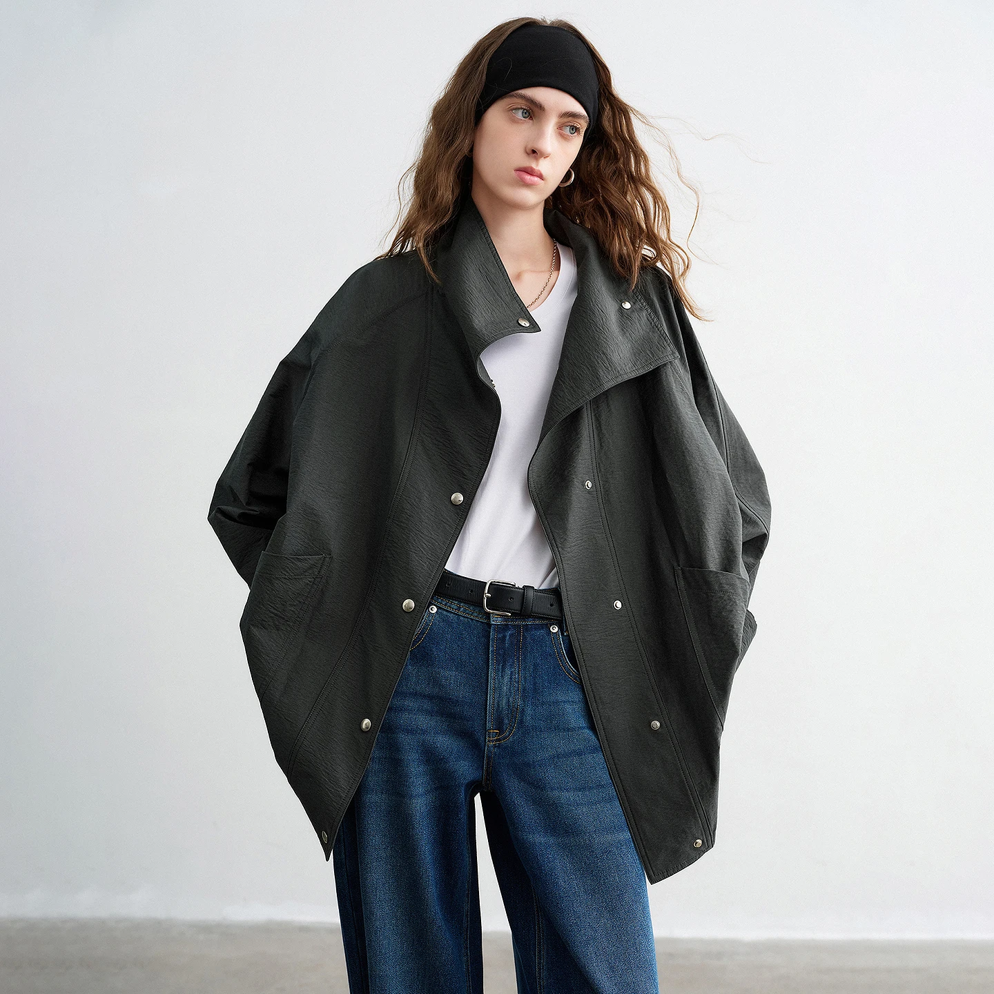 TOYOUTH Women's 2026 Autumn New Loose Stand-Collar Utility-Style Lightweight Jacket Coat with Slub Wrinkle Texture