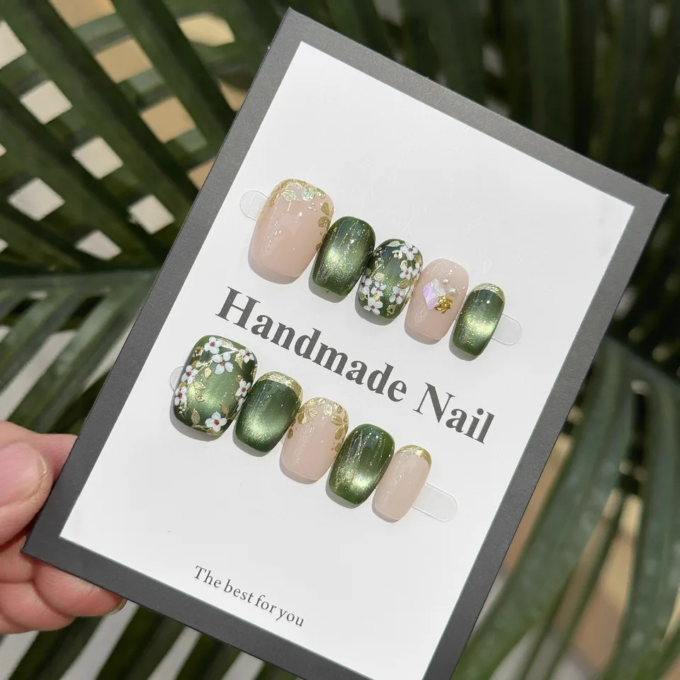10 piezas uñas postizas cortas cuadradas hechas a mano, con flores y ojo de gato, estilo ballet 2