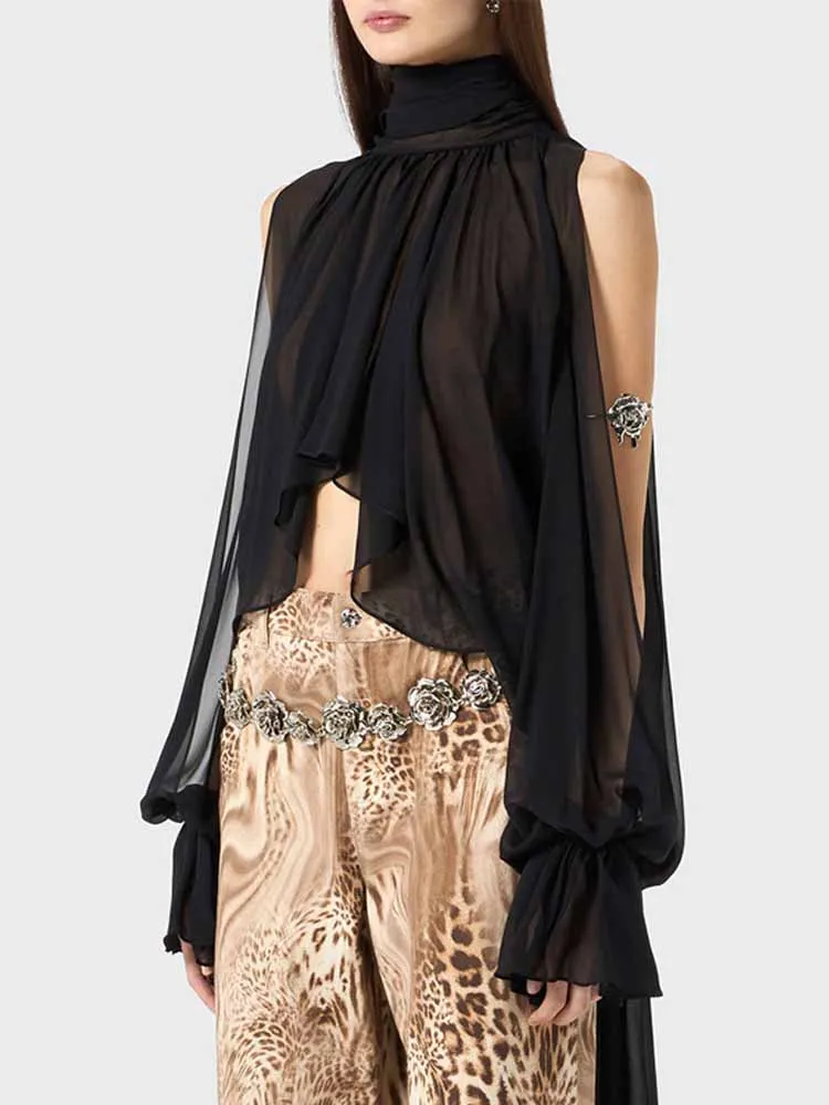 

Новая женская блузка свободного кроя с открытыми плечами, асимметричным высоким воротом, драпировкой и прозрачными вставками из шифона, модная осенняя коллекция 2026