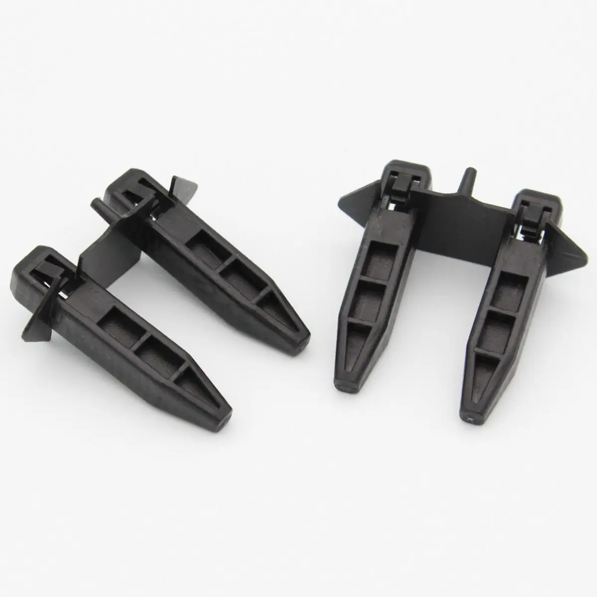 2pcs Car Trucks Retainer Clip For Toyota RAV4 2001-05 Front Fender Parts Black Front Bumper Upper Panel Retainer Clip