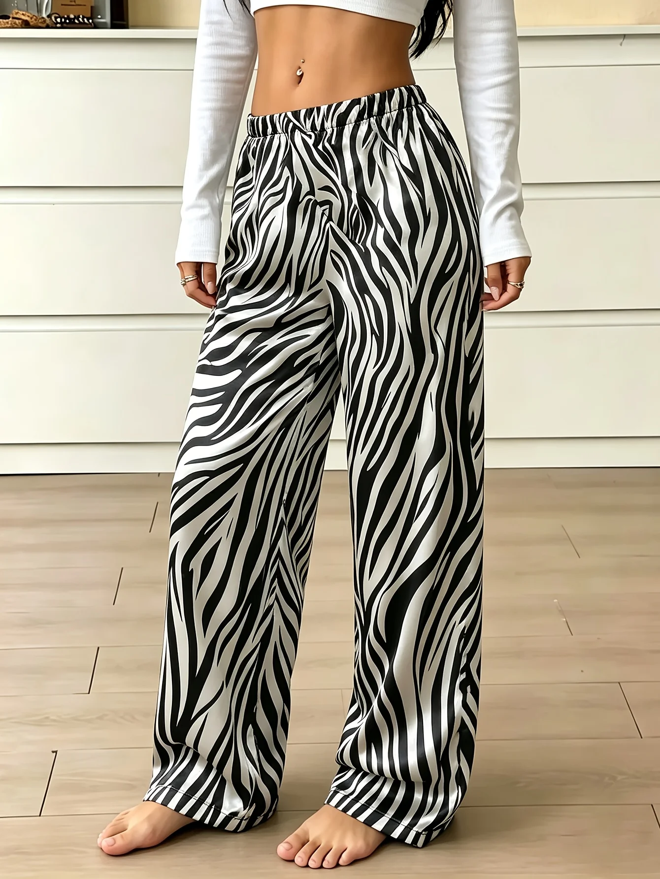 2026 New Model 1-Piece European and American Style Women's Zebra Print Random Pattern Long Pajama Pants, Satin Can Be Worn Outside, Summer Thin Loose Straight-Leg Pants, Can Be Used as Everyday Walking Pants or Shoppin