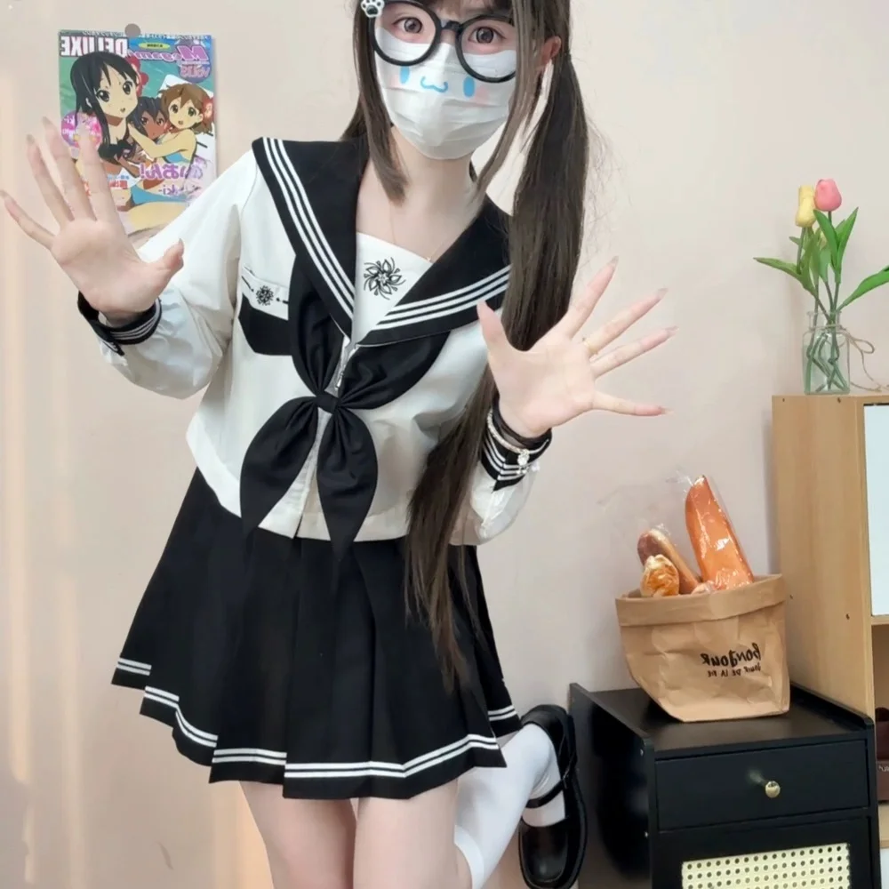 Set uniforme scolastica giapponese Jk gonna corta vestito da ragazza bianco nero manica lunga stile college coreano vestito da marinaio pesce rosso