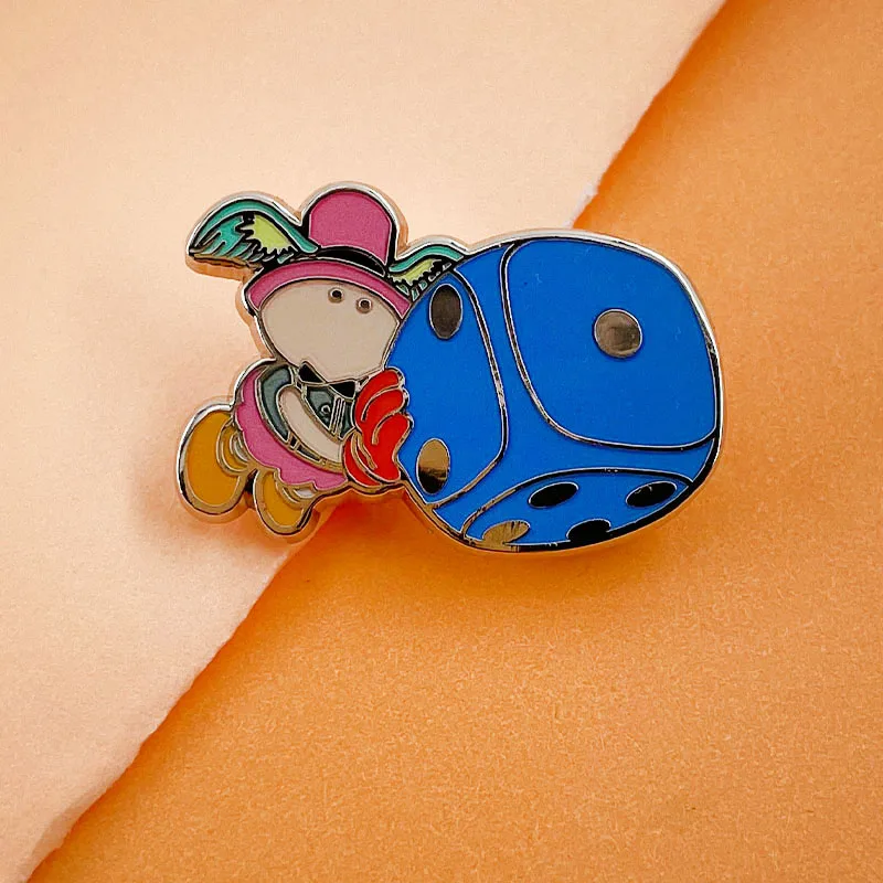 Tarjeta mágica de dados elegantes, Pin esmaltado, broche de tarjeta King, bolsos bonitos y divertidos, insignias para ropa, accesorios, regalos de colección de fans