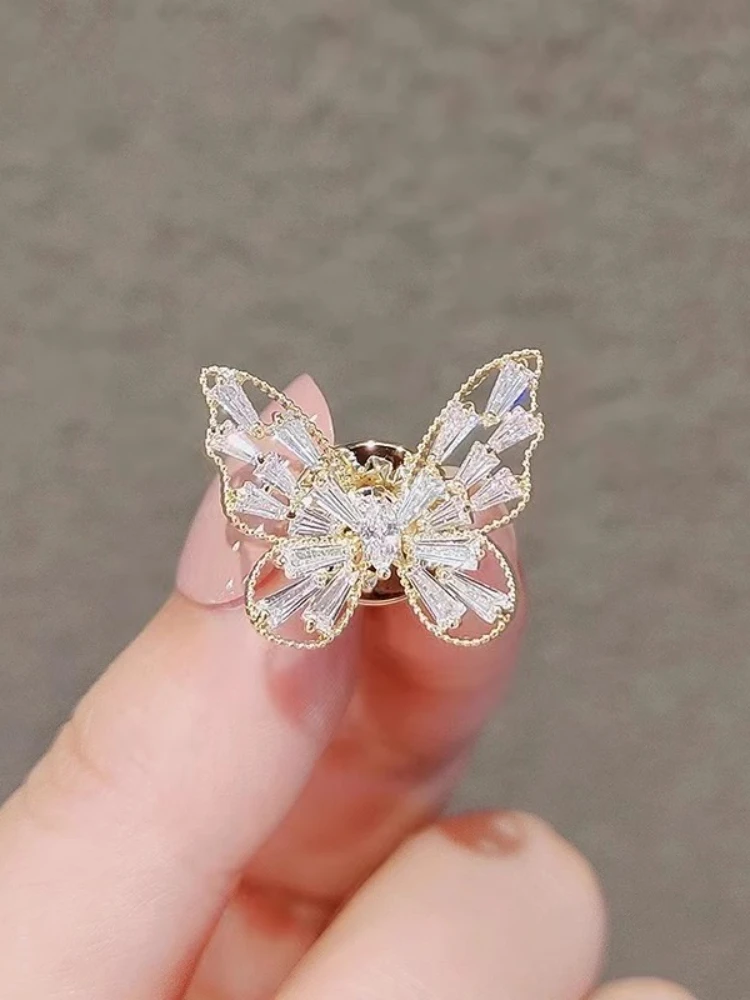 Spilla cava a farfalla intelligente, fibbia anti-luce, ago, temperamento, cardigan, spilla solida