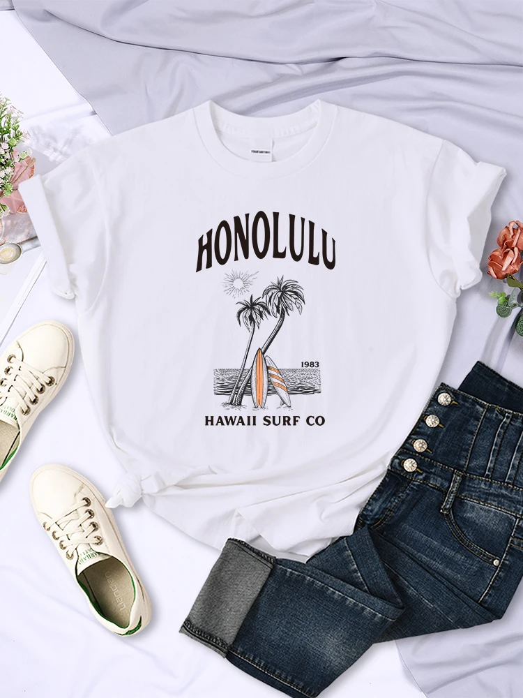 Honolulu 1983 Hawaii Surf Printed Women T-Shirts Street Breathable Short Sleeve Fashion Personality Tops Loose Sports T Shirt