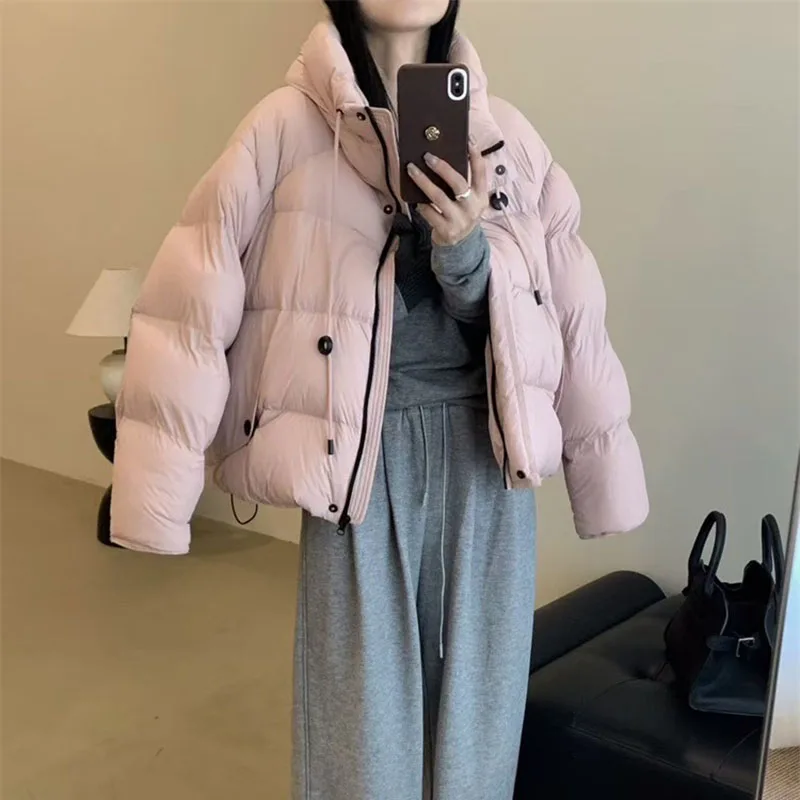 

2025 New Fashionable Design Sense White Duck Down Hooded Hood Short Style Women Down Jacket