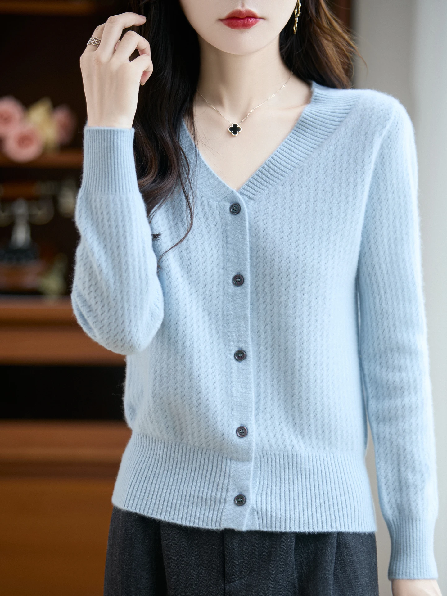 

Женский кардиган с V-образным вырезом и узором косы, мягкий, легкий, на пуговицах, 100% мериносовая шерсть, повседневный свитер, теплая одежда для осени и зимы