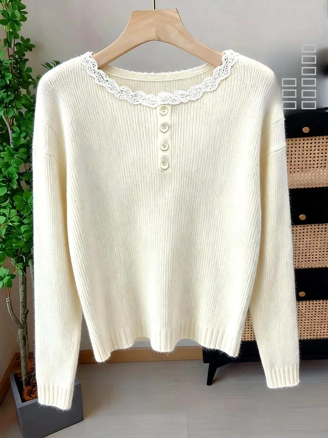 

Женский вязаный свитер с кружевной отделкой, открытым воротником, на подкладке, утепленный, мягкий, длинный рукав, для осени и зимы