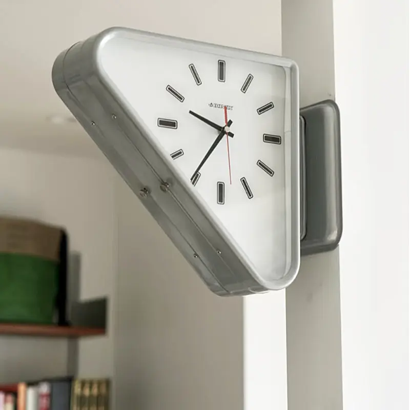 Creative Design Wall Clocks Minimalist Fashion Restaurant Nordic Luxury Wall Watch Metal Living Room Horloge Home Decoration