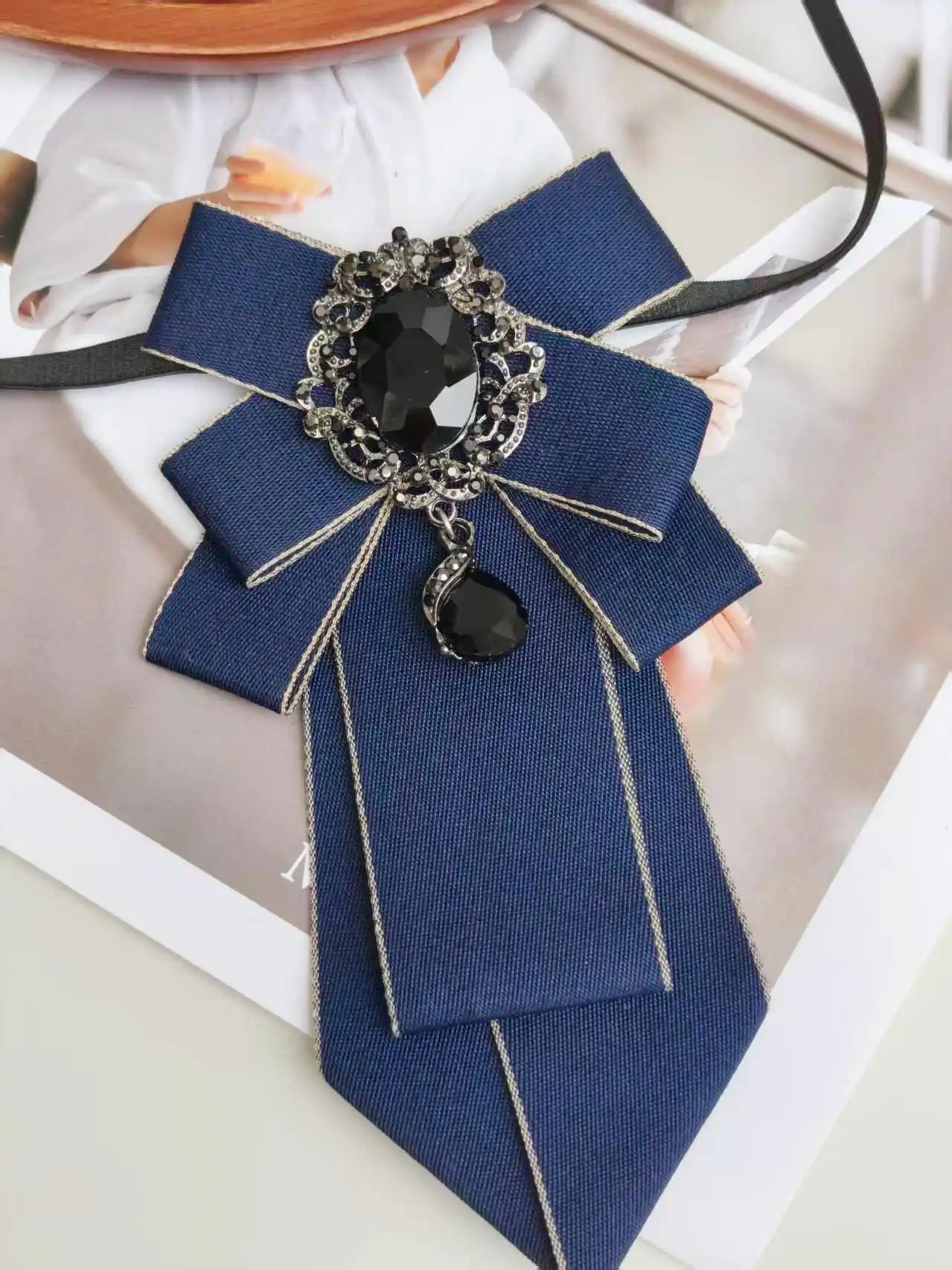 Vintage Royal Blue Black Gemstone Pendant Tie Flower, Court-Style Rhinestone Double-Layer Bow Tie, No-Knot Tie, Jk Suit Dress Shirt Accessory