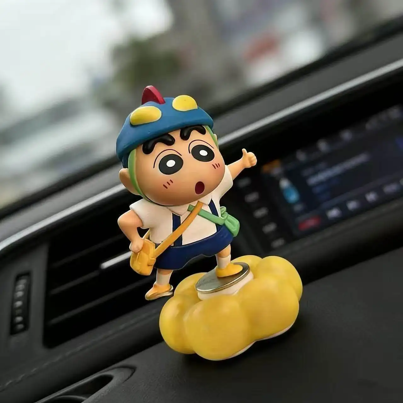 

New Model Crayon Shin-chan Flying Rotating Flower Car Ornament Car Center Console Decoration Cartoon Y2k Fashion Toys