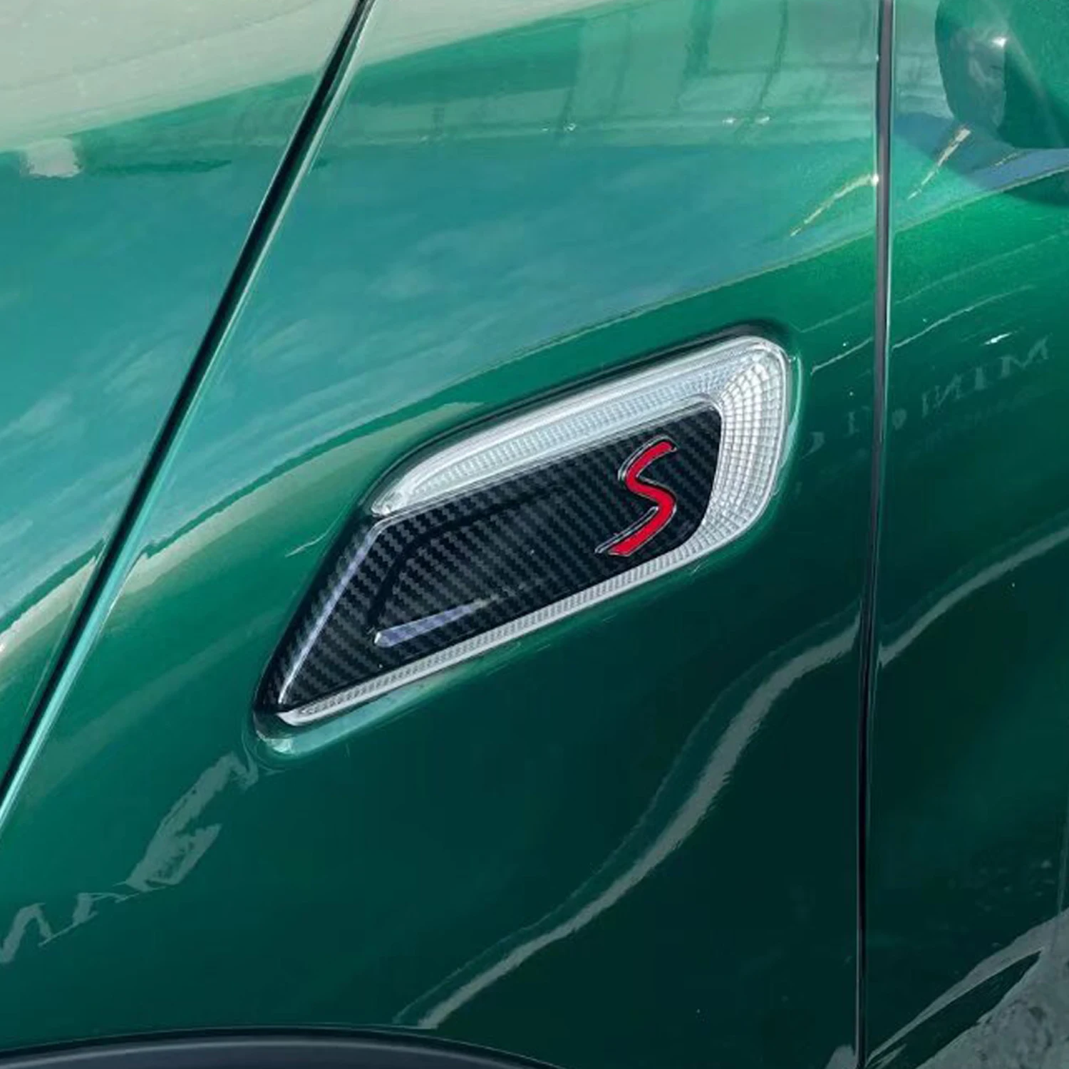 Car Accessories For Mini Clubman F54 2015-2023 ABS Carbon Style /Glossy Black Air Flow Vent Fender Trim Badge Decorate Sticker