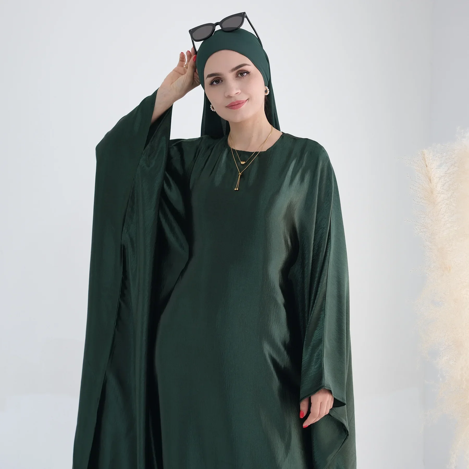 

Moroccan Party Kaftan Muslim Dress Women Glossy Bat Sleeves Abayas for Women Turkey Arabia Dubai Abaya Elegance Dresses Abaya