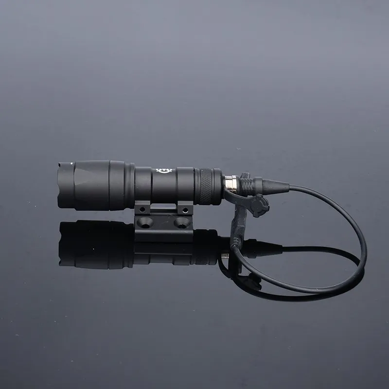 Wadsn-luz de explorador M600C, montaje Offset M300A, linterna táctica Airsoft, luz de arma de caza, compatible con Daniel defens Mlok Keymod Base