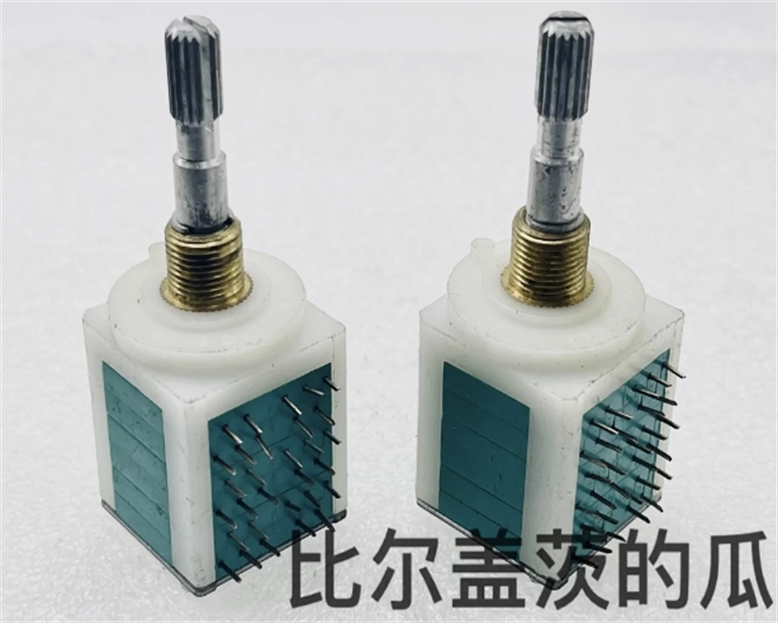 

1 piece ACCORD pulse switch GPS228 PSS-23 encoder 40 positioning car volume control shaft length 30mm
