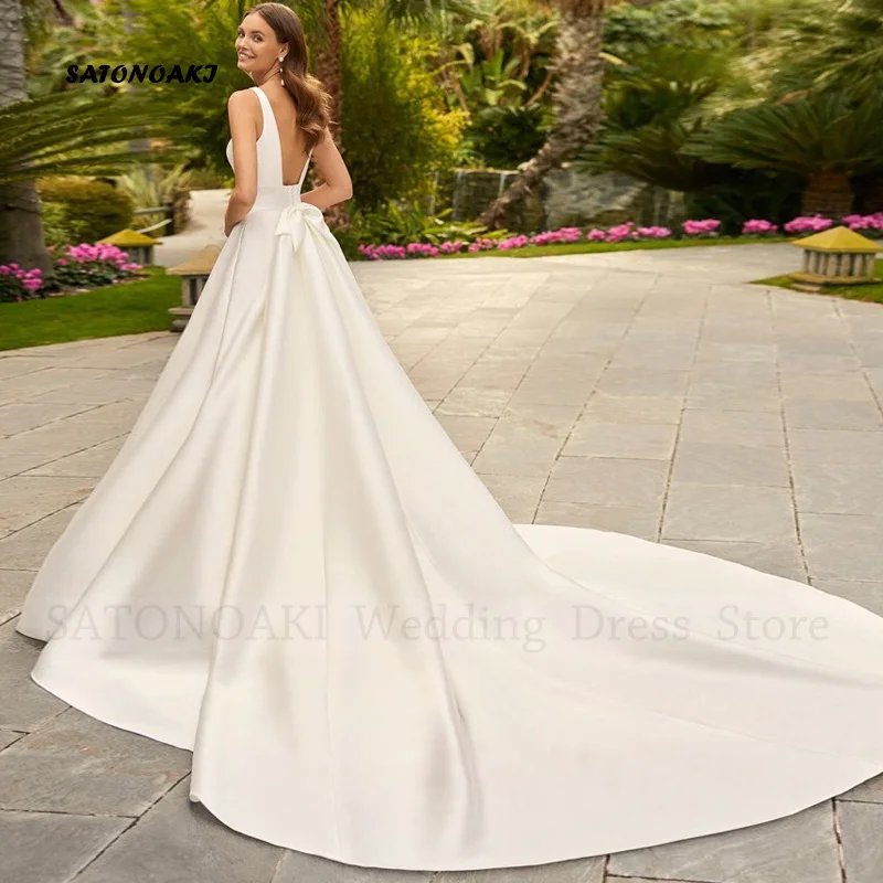 Elegant Simple V-Neck Satin Wedding Dresses for Women A-Line Sweep Train Backless Bride Gown with Pockets Bow Vestidos De Novia