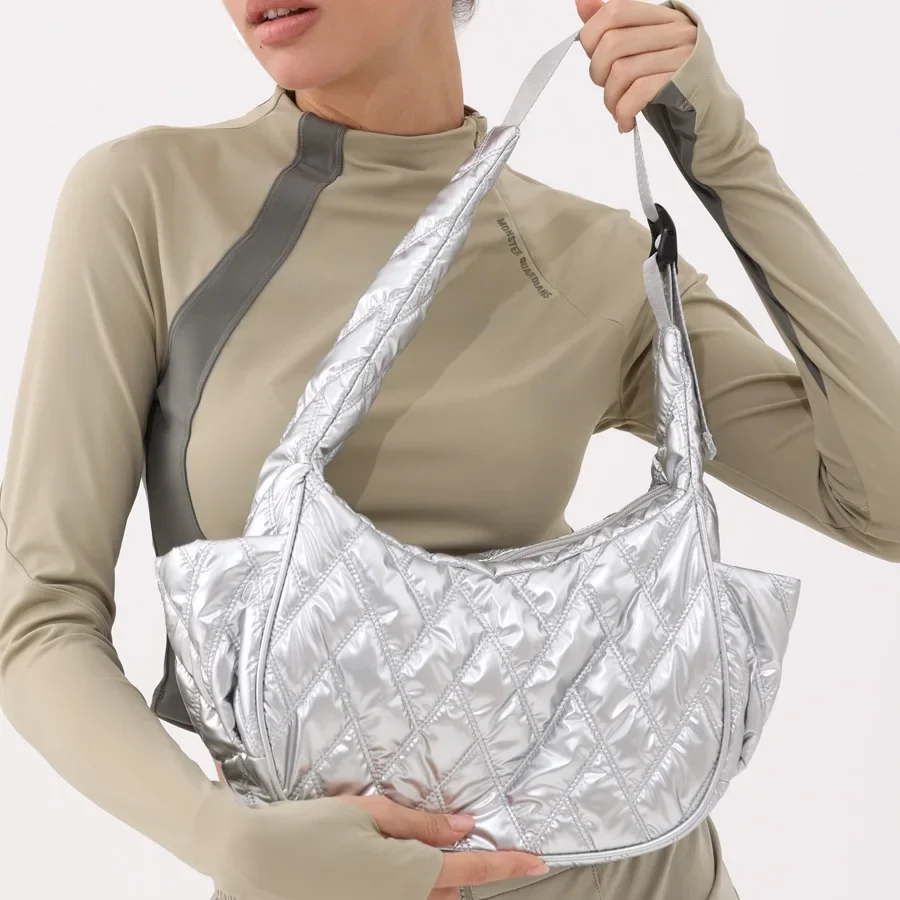 

Модная стеганая мягкая сумка в форме полумесяца, дизайнерская нейлоновая пуховая сумка, женские сумки на плечо, серебряные женские сумки, повседневная сумка-бродяга 2025