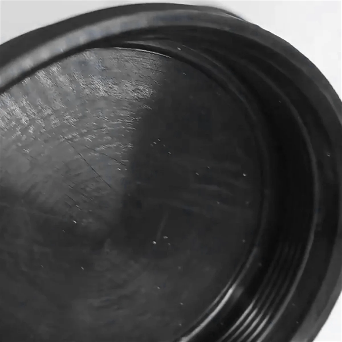 

Headlight Dust Cover 1609015380 Headlamp Dust Cap Replacement for Peugeot 301 307 308—L48A