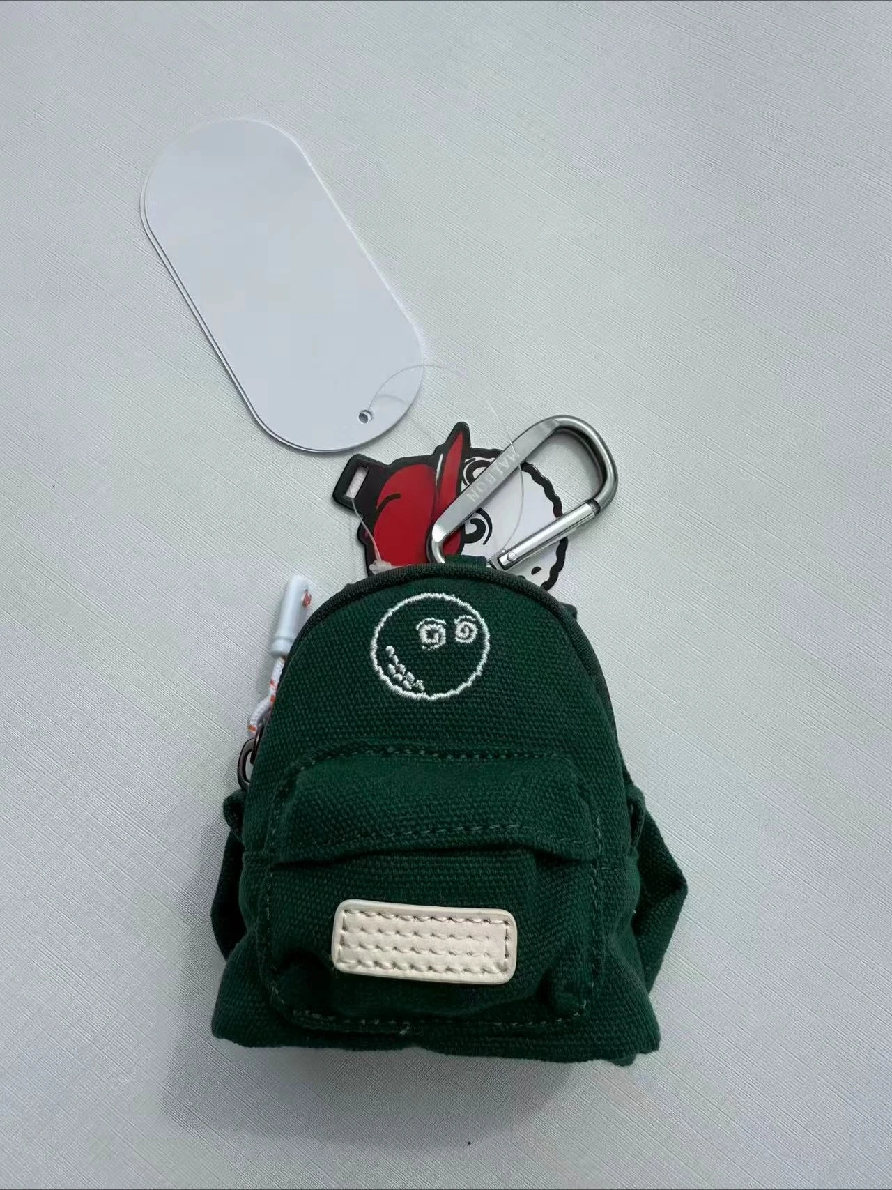 حقيبة جولف صغيرة على شكل كرة، حقيبة ظهر خفيفة الوزن، حقيبة تخزين لسماعات الأذن، تصميم للجنسين مع نمط شخصية بغطاء للرأس #6