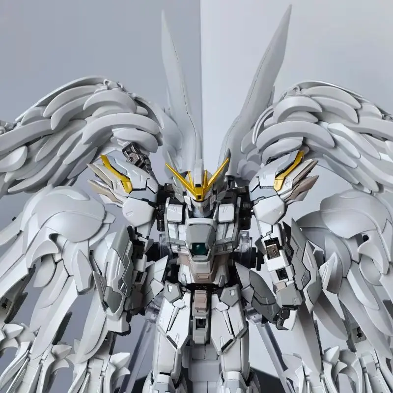 Daban Mg 1/100 Fix Snow White Wing Alloy Frame Action Figure Zestaw Modelarski do Składania Figurka Kolekcjonerska Ozdoba na Biurko Zabawka dla Chłopców
