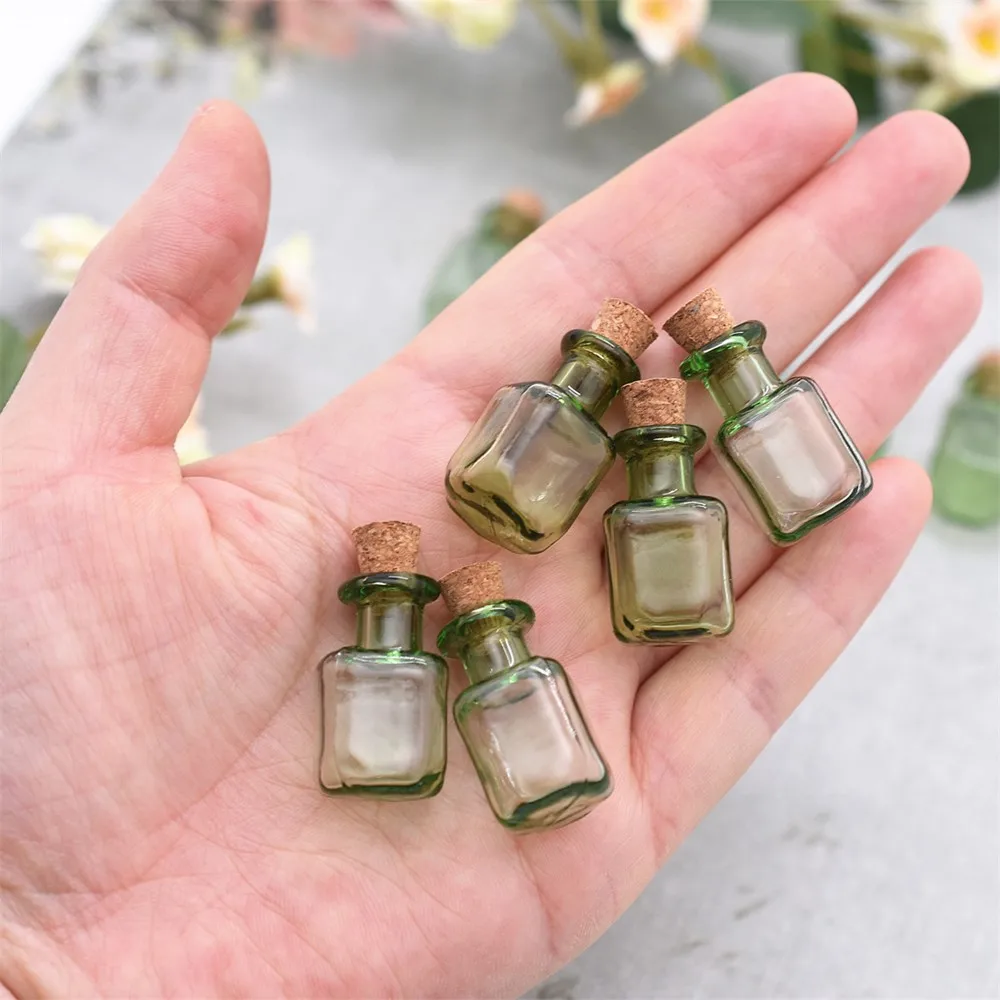 10pieces Small Cube Glass Bottle Decorative Bottle For Keychain Pendant Micro Landscape And Jewelry DIY