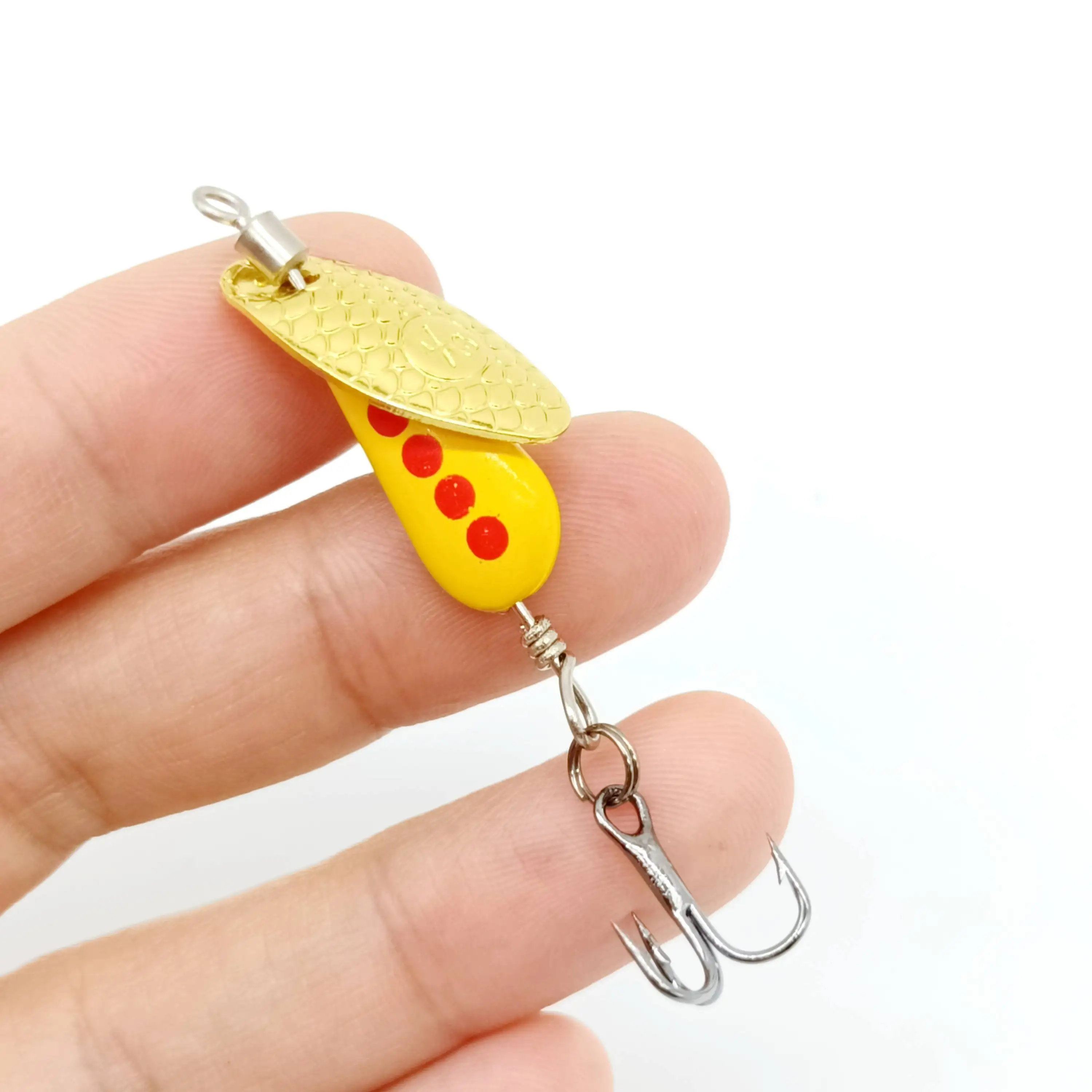 DUODUOYU 1PCS Spinner Cucchiaio Esca di Metallo Richiamo di Pesca 2.8g/4.7g/6.7g Paillettes Cucchiaio Esche per Spigola Trota Pesce Persico Luccio Rotante Affrontare