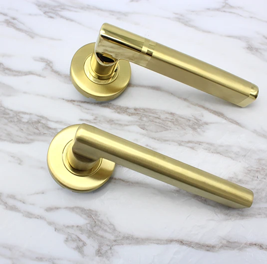 

PVD Brushed Gold Polished Gold Pull Handle L-Shape Tubular Lever Door Handle for Indoor Door