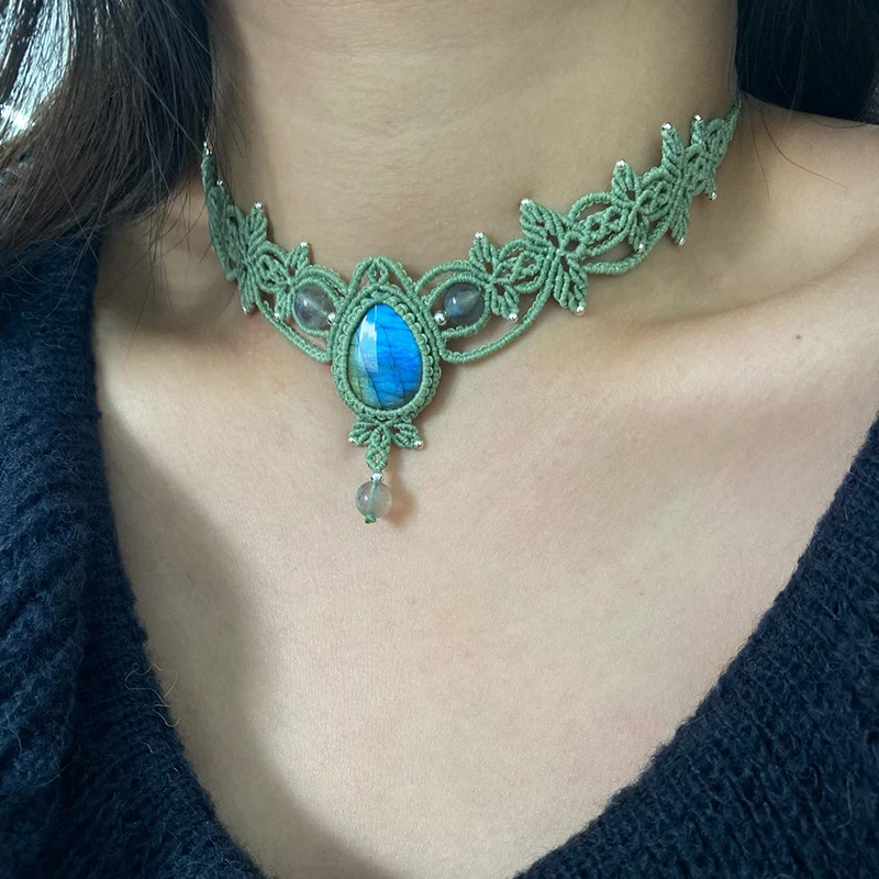 collier-ras-du-cou-boheme-tisse-a-la-main-en-labradorite-bijoux-en-macrame-faits-a-la-main-avec-cristaux-de-guerison