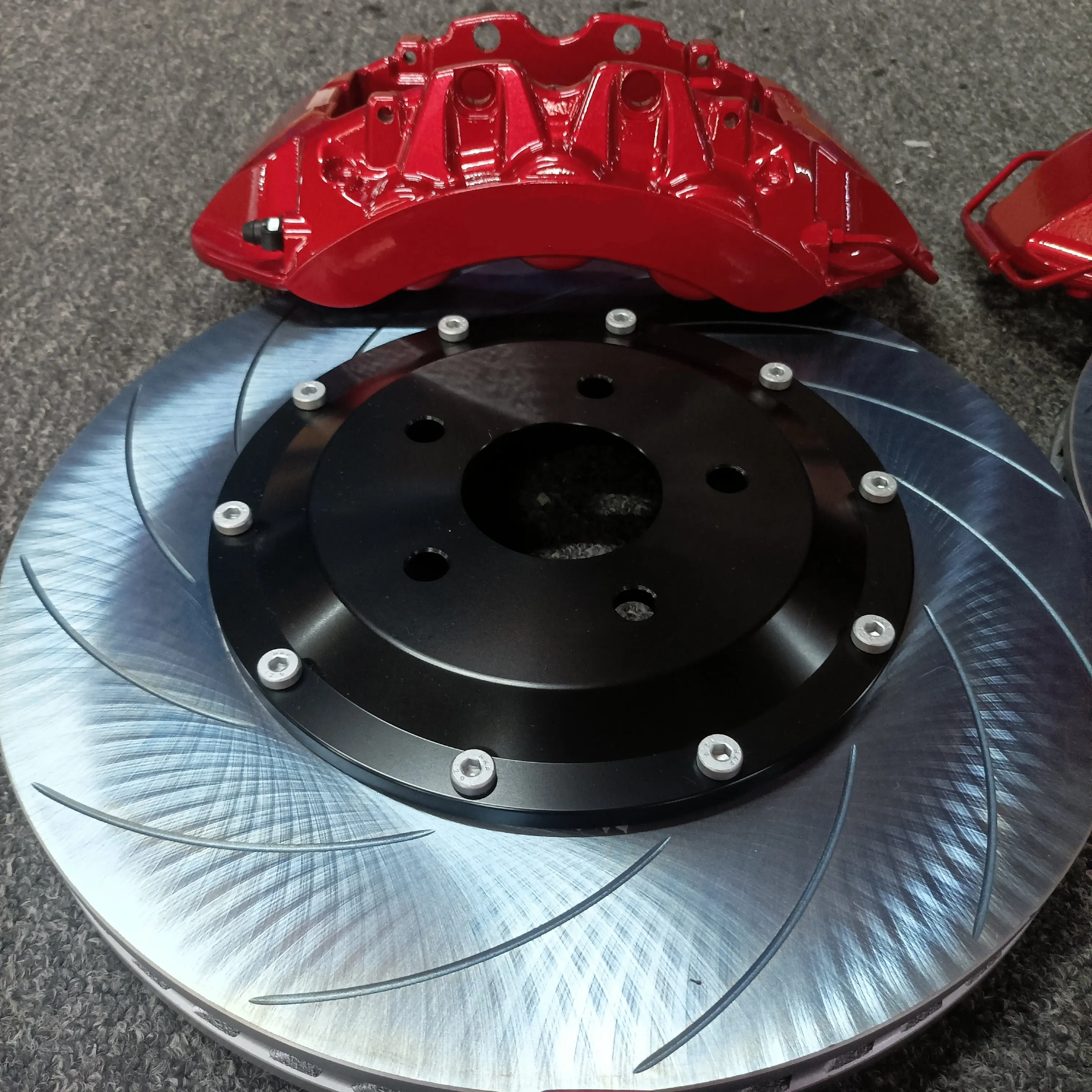 Customizable 6/4 Pot Big Brake Caliper Kit Multiple Colors High Performance Brake Disc System for Passenger Cars