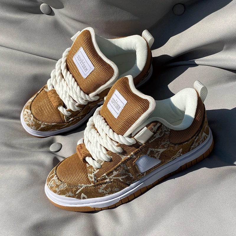 Large size board shoes khaki low top thick shoes tongue cover shoes unisex couple sports trend versatile casual shoes