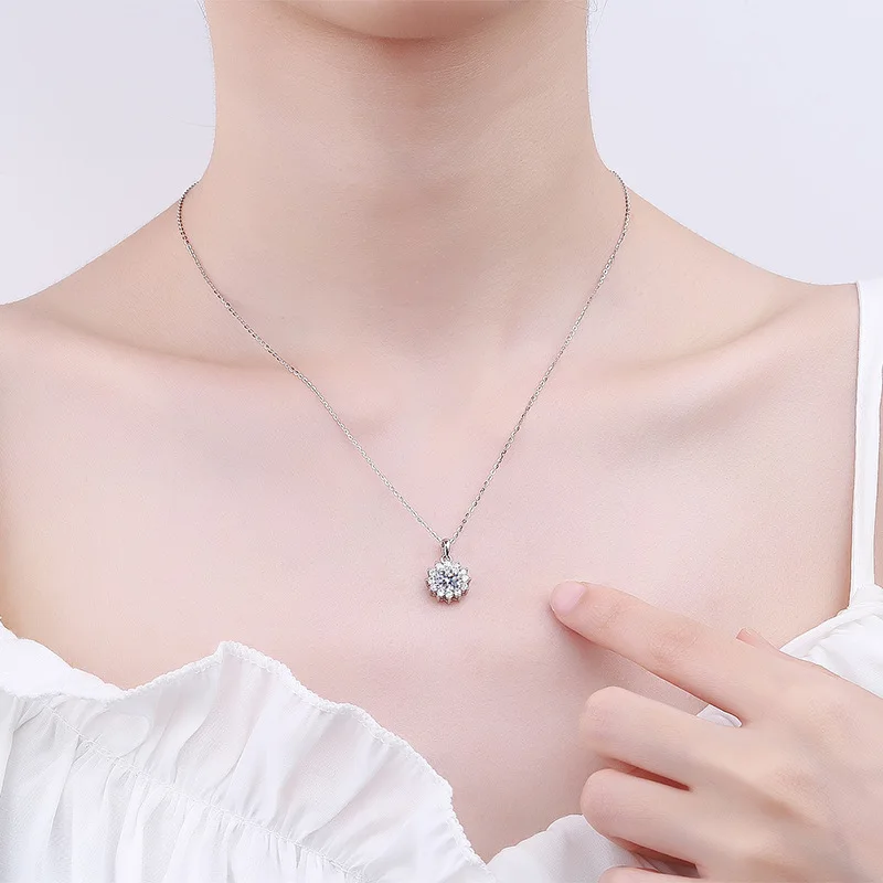 LORIELE Moissanite Necklace For Women 1CT D Color VVS1 Excellent Cut Round Diamond Sunflower Pendant Necklace 925 Silver Jewelry