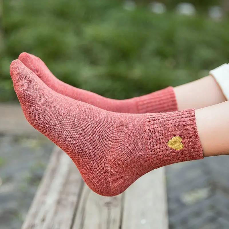 Embroidery Heart Socks for Women Autumn Winter Warm Short Sock Harajuku Female Casual Socks Ladies Funny Cute Sox Mujuer Meias