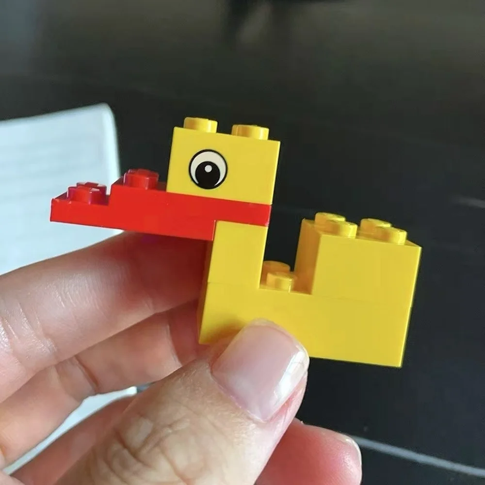 Cartoon Small Animal Yellow Build A Duck Building Blocks Mini Action Figure Child Puzzle Assembly Toys Ornament Birthday Gifts