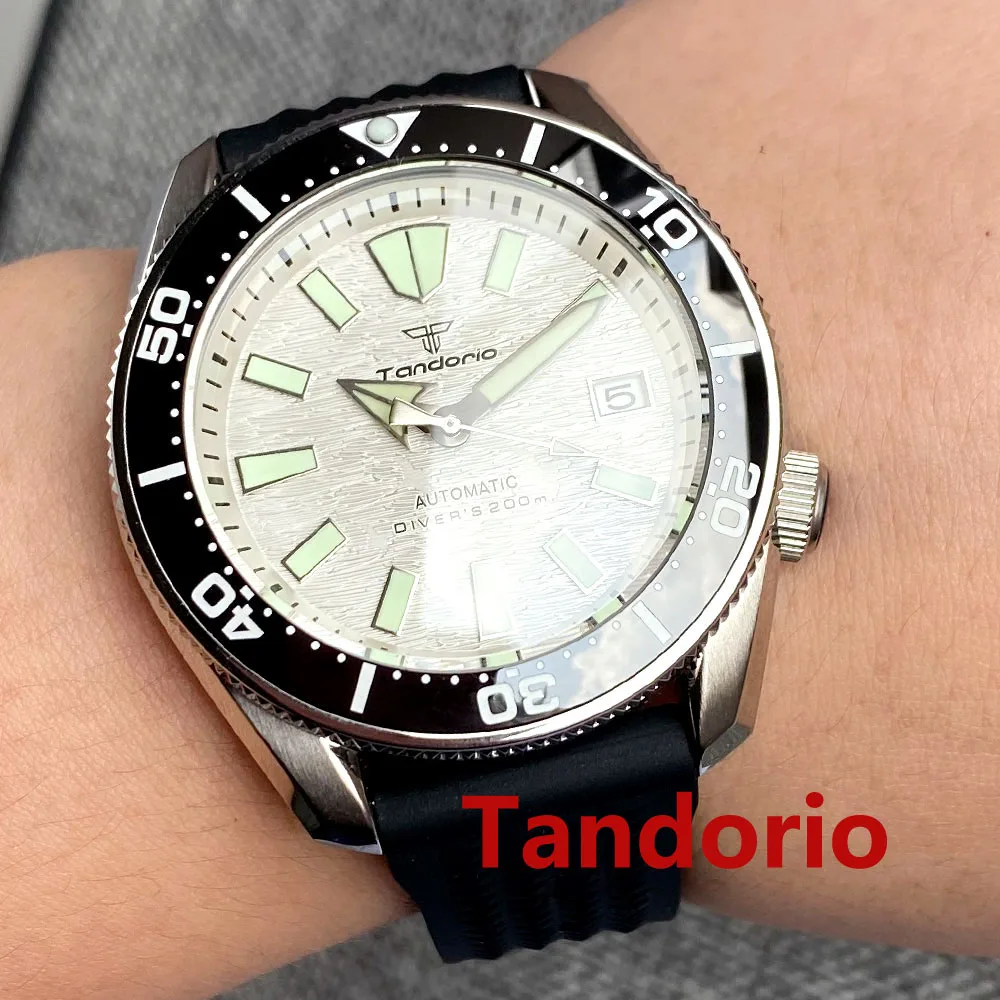 

20ATM Diving Tandorio 42.5mm Japan NH35A Automatic Mens Watch Sapphire Glass Lume Rubber Strap Date Rotating Bezel 3.8 o'clock