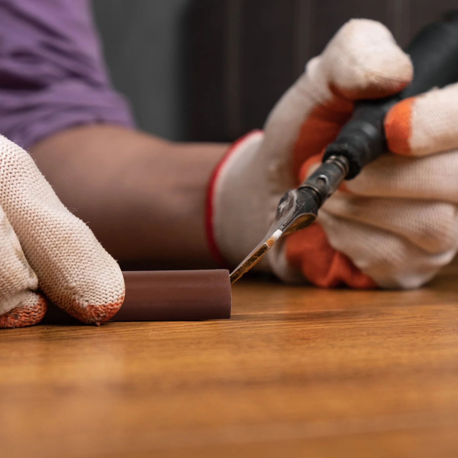 

2pcs Wood Repair Wax Sticks For Furniture Scratch Hole Fixing Restoration Match Wood Color Fillers Touch Up Pens Wooden Surfaces