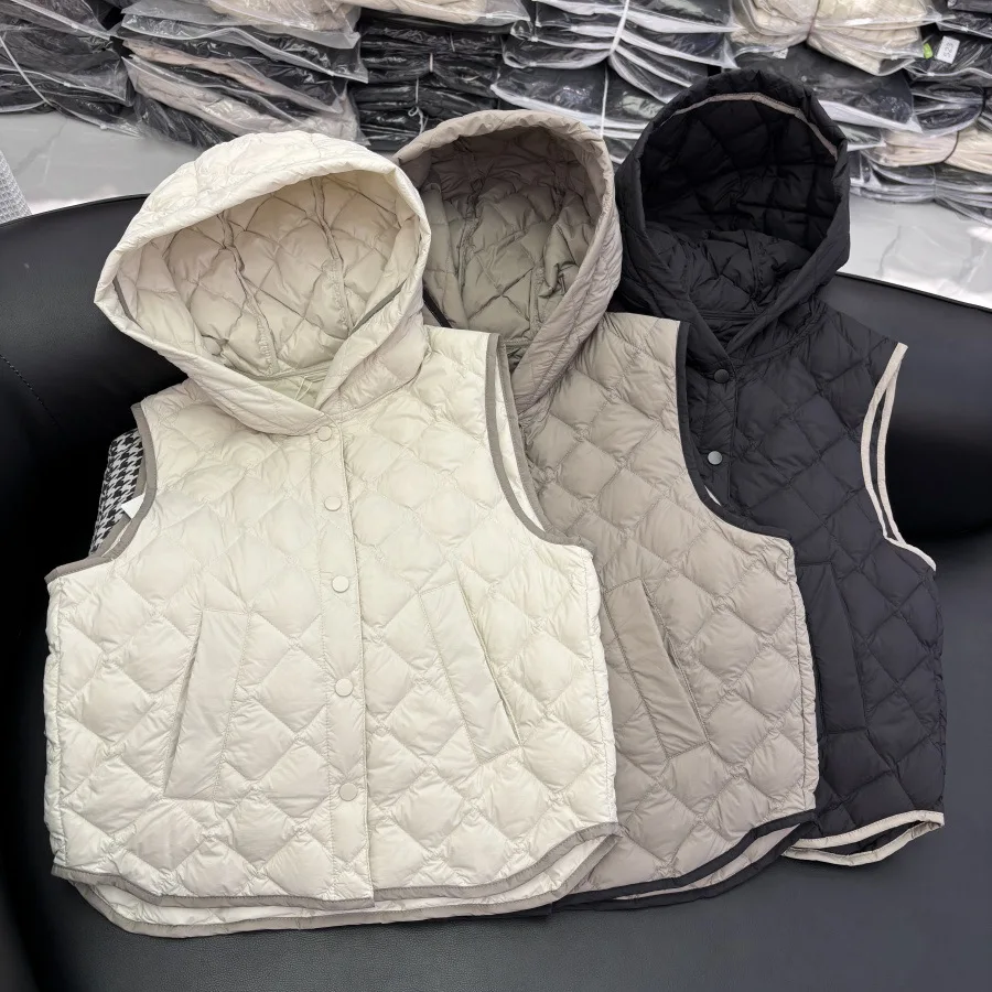 Gilet en duvet de canard blanc pour femme, coupe ajustée, à capuche, sans manches, avec motif de grille de diamant, nouvelle collection automne/hiver