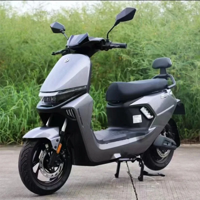 The Most Popular Electric Motorcycle Model, Selling Well with 1500w/2000w Powerful Motors and Electric Pedal Function.