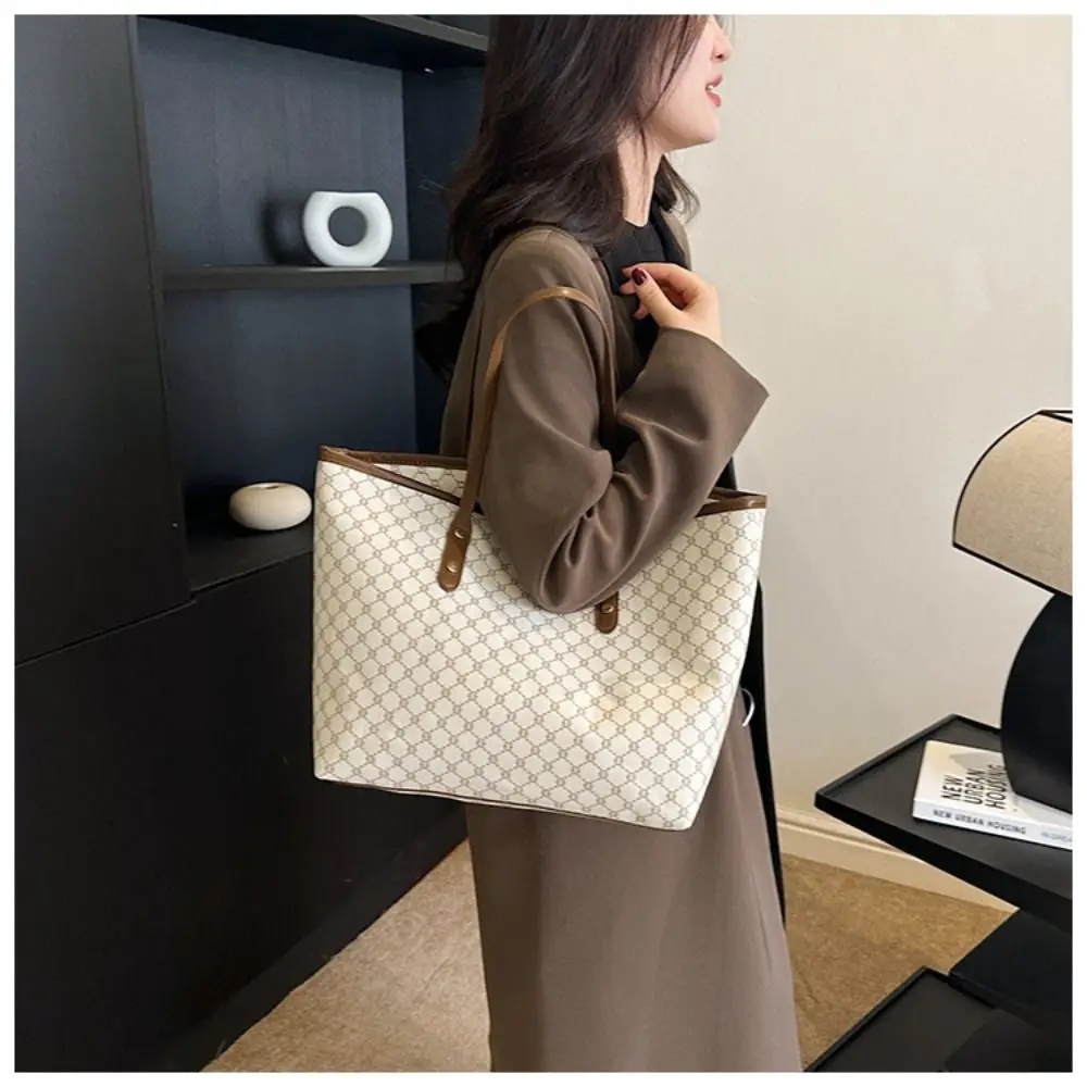 Fashion Women Handbags Classic Design Shoulder Bag Large Capacity Tote Bag Ladies Casual Commuting Bag