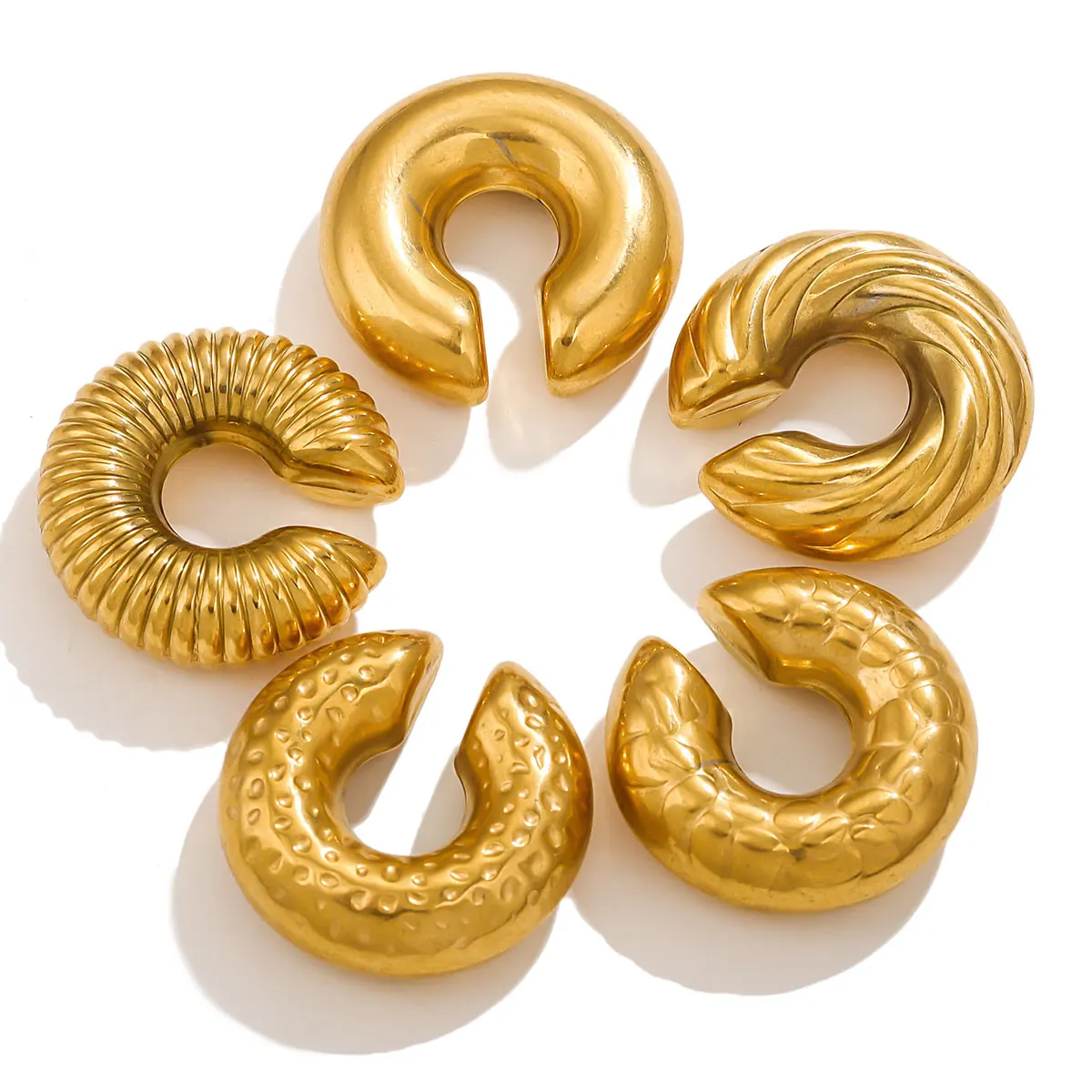 1 pair Punk Stainless Steel PVD Gold Plated Chunky Ear Clip Earrings Exaggerated Thick Round Circle Ear Cuff Jewelry Gift